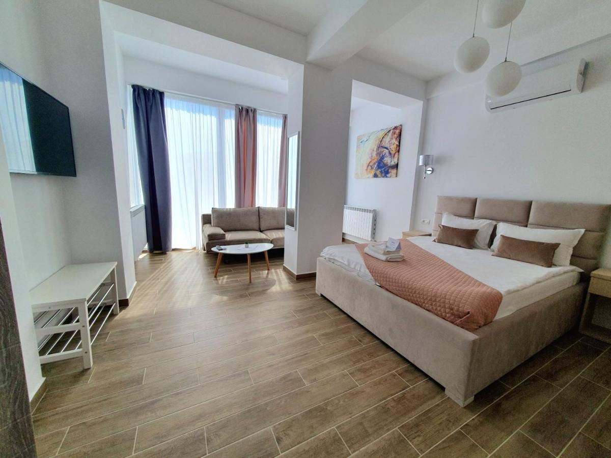 Mianelly Apartments Mamaia Nord Năvodari Esterno foto